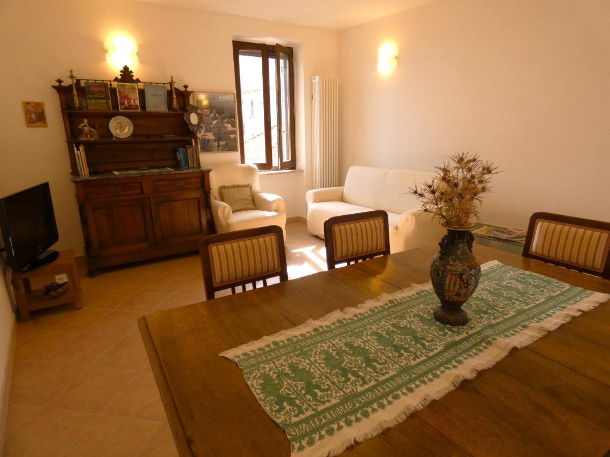 Ferienwohnung Scappo In Umbria, La Casa Di Eude Assisi Exterior foto